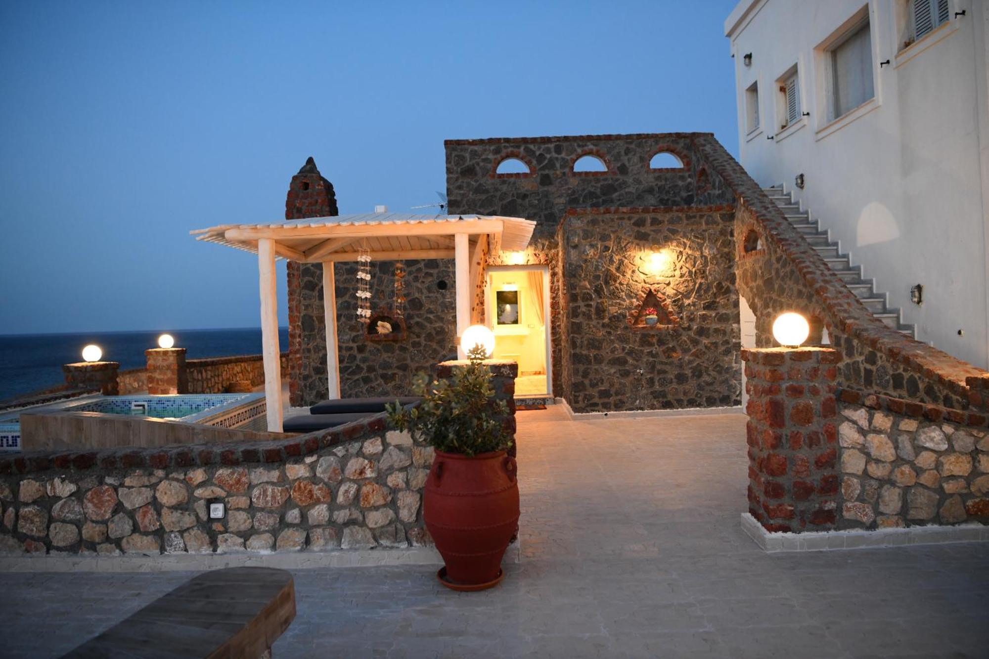 Starlight Luxury Seaside Villa & Suites Imerovigli  Exterior foto